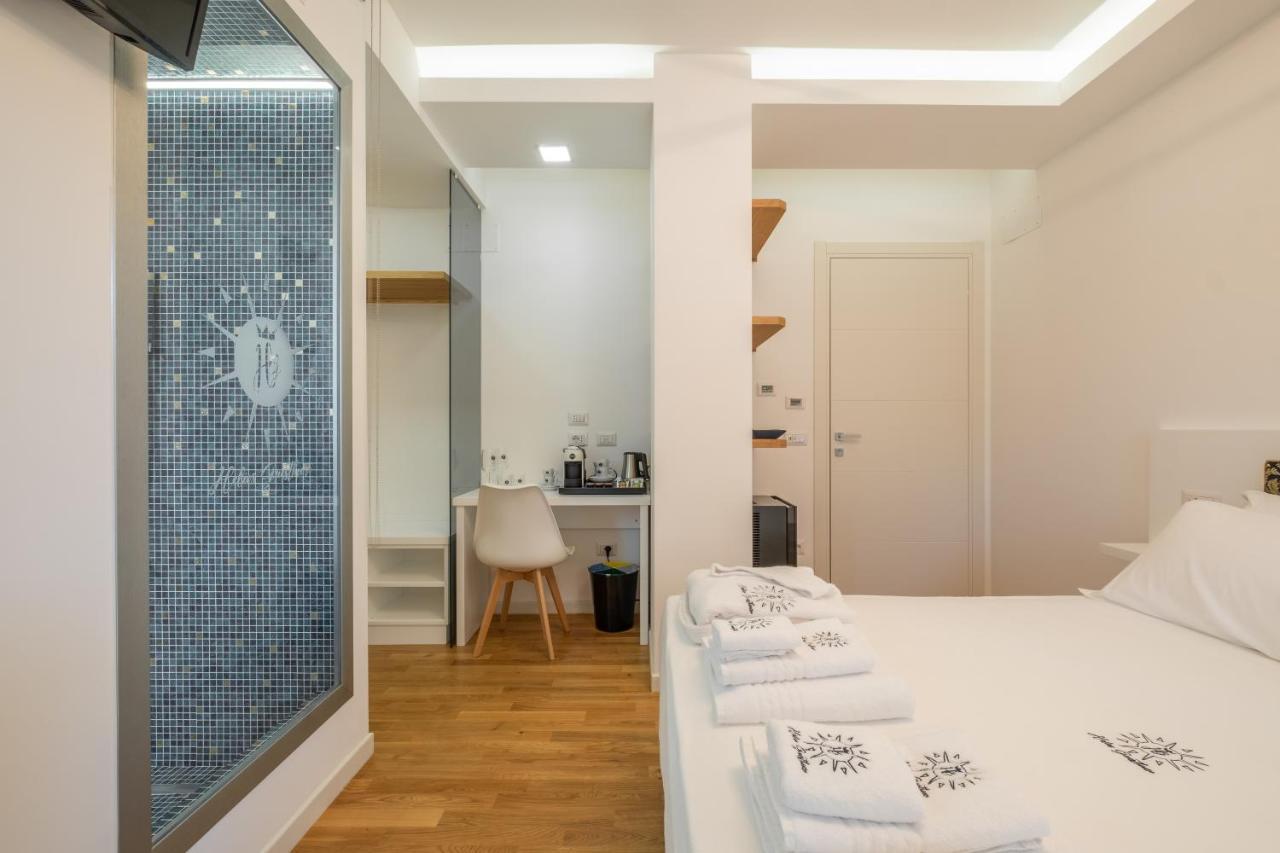 Helios Guest House カリアリ エクステリア 写真