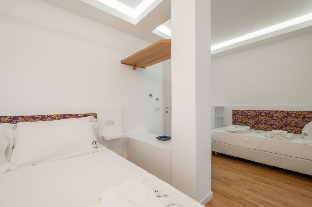 Helios Guest House カリアリ エクステリア 写真