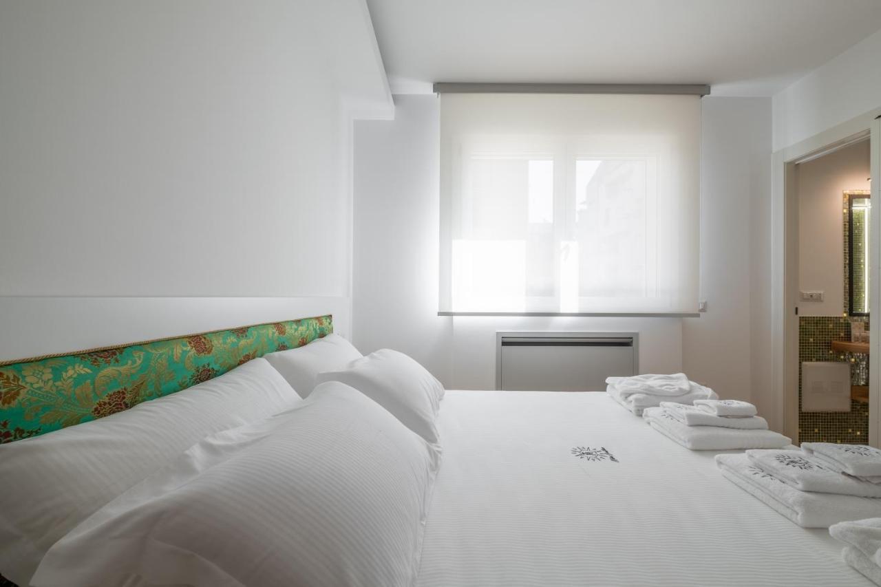 Helios Guest House カリアリ エクステリア 写真